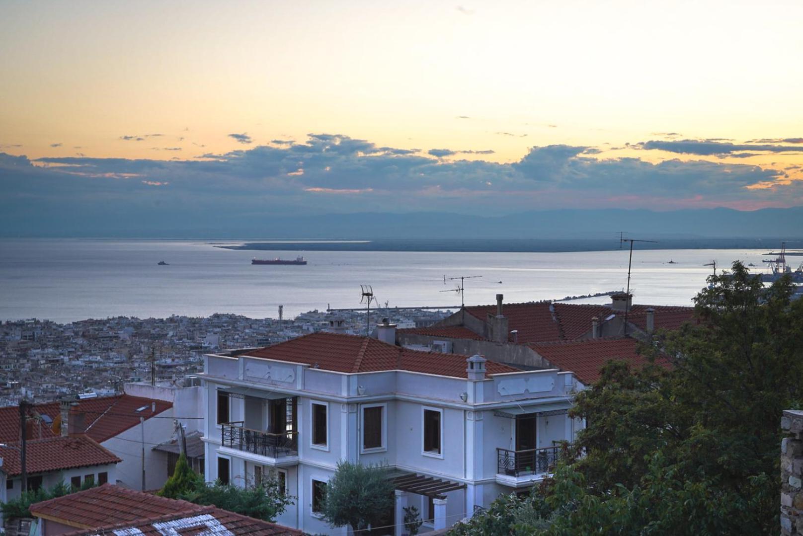Appartement Beyond The Castle à Thessalonique Extérieur photo